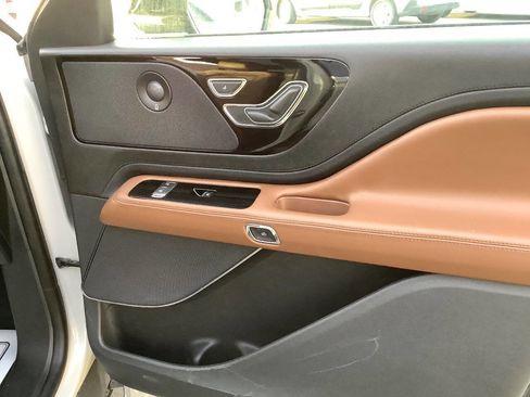 Used 2023 Lincoln Aviator Reserve w/ Equipment Group 201A image 42