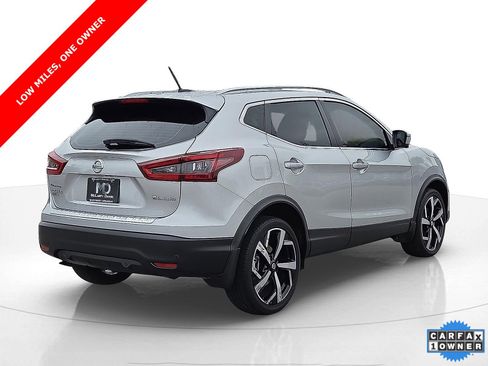 Used 2022 Nissan Rogue Sport SL w/ Premium Package image 5