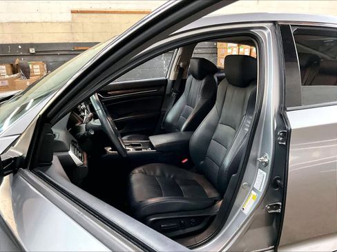 Used 2018 Honda Accord EX-L image 26