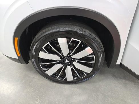 Used 2025 Mitsubishi Outlander SE FWD image 23