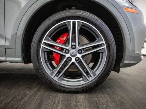Used 2020 Audi SQ5 Premium Plus w/ Premium Plus Package image 43