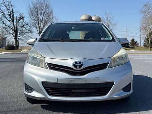 Used 2012 Toyota Yaris LE image 6