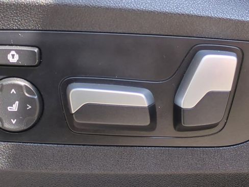 Used 2023 BMW X5 sDrive40i w/ Premium Package RWD image 16