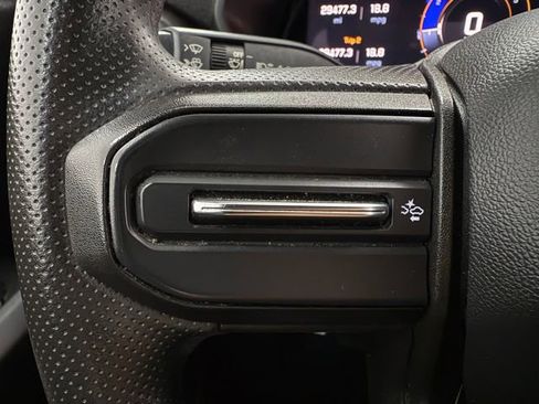 Used 2024 Chevrolet Colorado W/T image 10