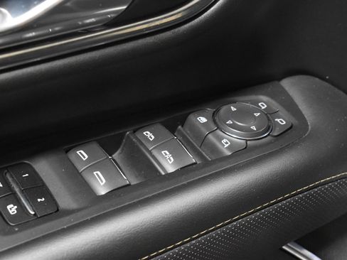 Used 2023 Chevrolet Suburban Premier AWD/4WD image 11