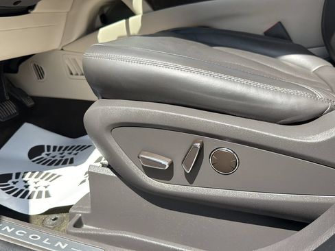 Used 2019 Lincoln Nautilus Reserve w/ Ultimate Package FWD image 10