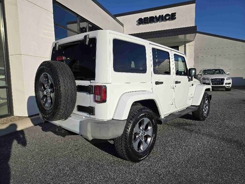 Used 2016 Jeep Wrangler Unlimited Sahara w/ Max Tow Package image 3