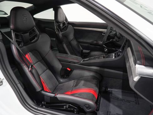 Used 2018 Porsche 911 GT3 RWD image 14