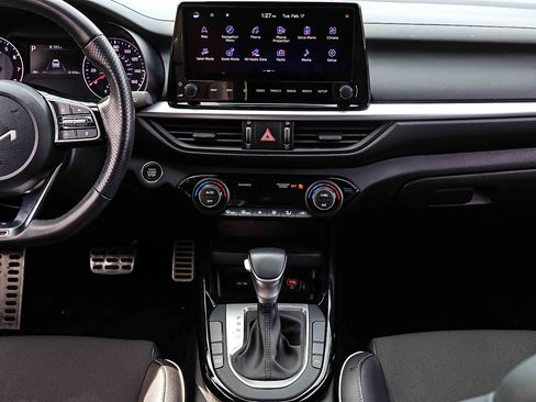 Certified 2023 Kia Forte GT-Line w/ GT-Line Technology Package image 11