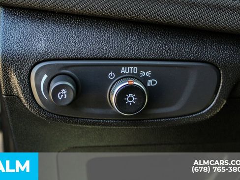 Used 2025 Chevrolet TrailBlazer LT image 32