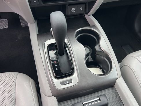 Used 2019 Honda Ridgeline RTL image 17