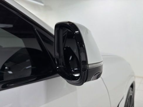 Certified 2024 BMW X6 xDrive40i w/ Executive Package image 26