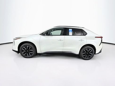 New 2026 Toyota bZ FWD image 5