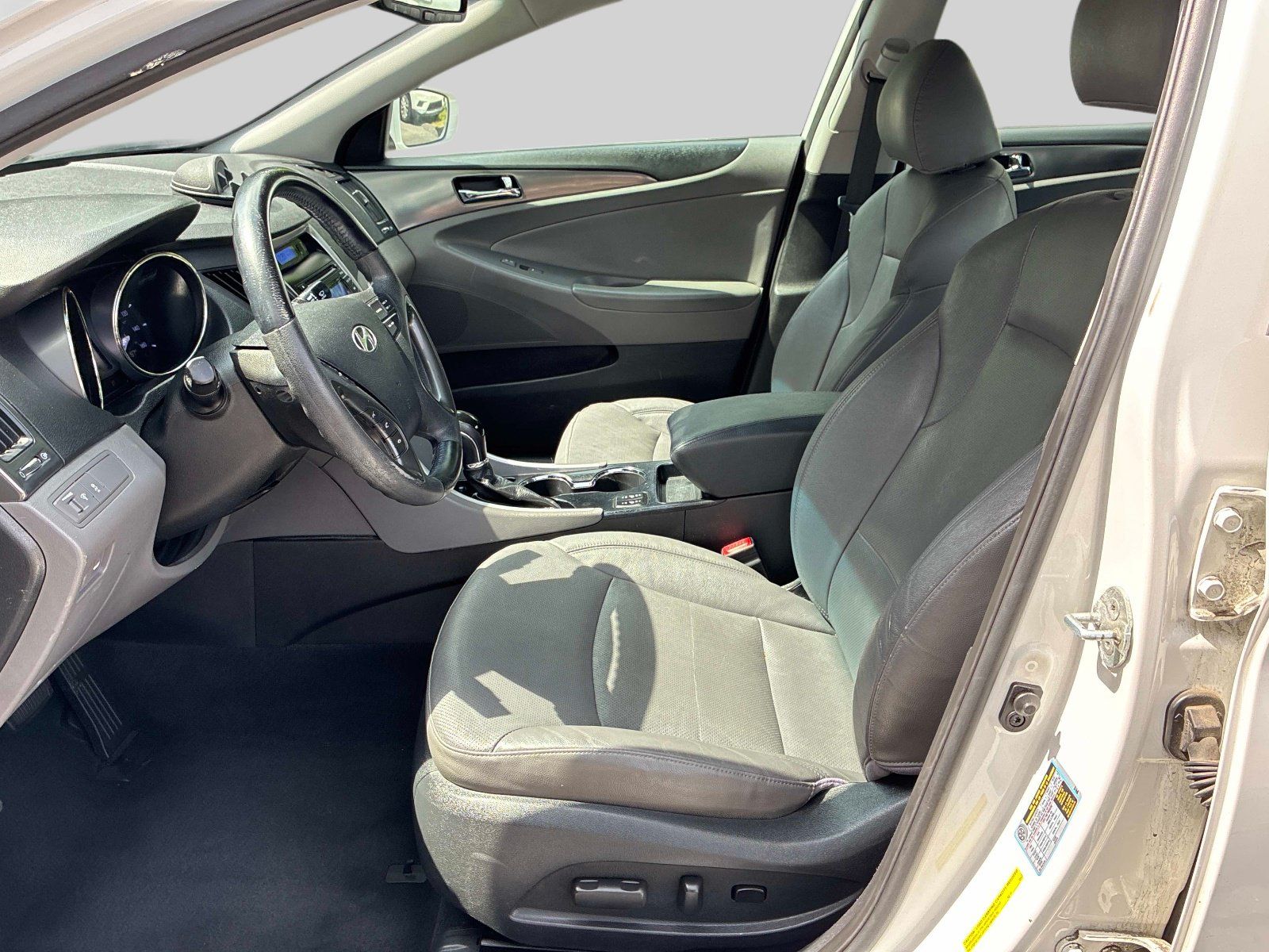 Used 2012 Hyundai Sonata Hybrid w/ Leather Pkg FWD image 20