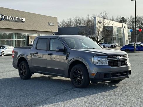 Used 2022 Ford Maverick Lariat w/ Lariat Luxury Package image 6