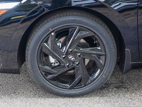 New 2026 Hyundai Elantra SEL Sport Premium image 10