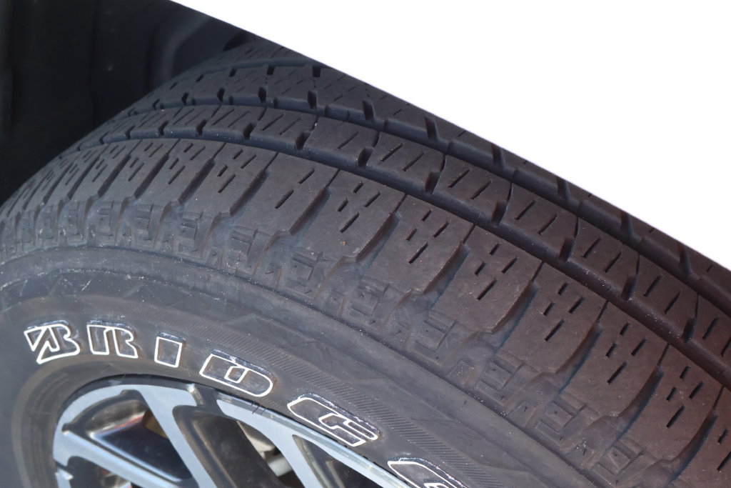 Used 2025 RAM 1500 Laramie w/ Sport Appearance Package AWD/4WD image 9