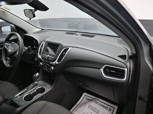 Used 2019 Chevrolet Equinox LT FWD image 9
