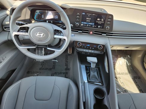 New 2025 Hyundai Elantra Sport image 8