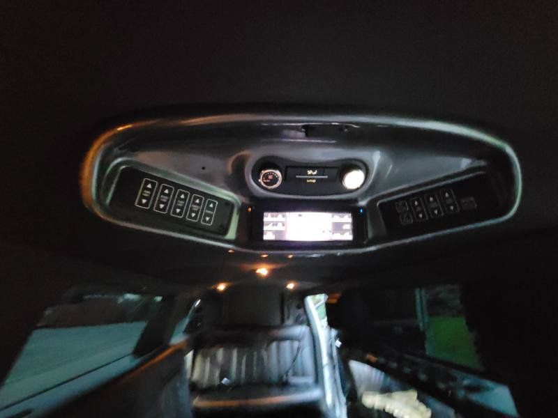 Used 2013 Lincoln MKT AWD image 61