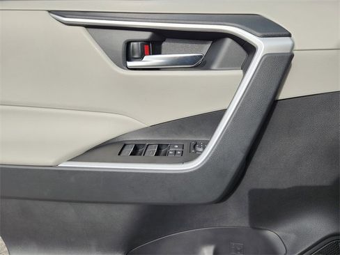 New 2025 Toyota RAV4 XLE image 17