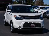 Used 2016 Kia Soul ! image 2