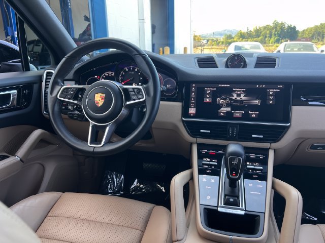 Used 2019 Porsche Cayenne AWD/4WD image 17