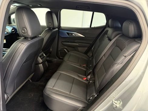 New 2026 Chevrolet Equinox EV LT AWD/4WD image 17