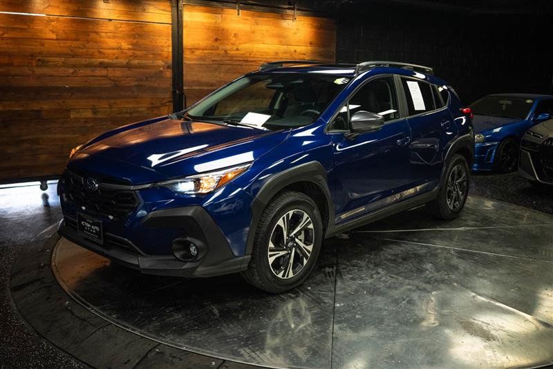 Used 2024 Subaru Crosstrek 2.0i Premium AWD/4WD image 2