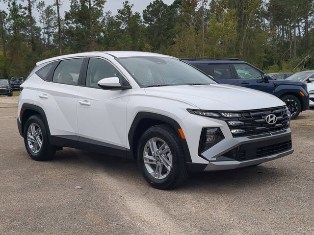 New 2025 Hyundai Tucson SE FWD image 3