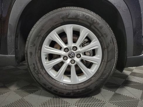 Used 2025 Toyota Grand Highlander AWD image 11