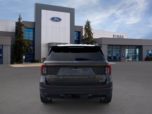 New 2026 Ford Explorer ST-Line w/ ST-Line Street Pack AWD/4WD image 5