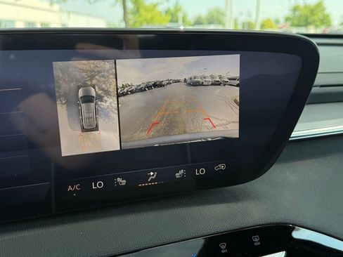 New 2026 Buick Enclave Sport Touring w/ Power Package image 3