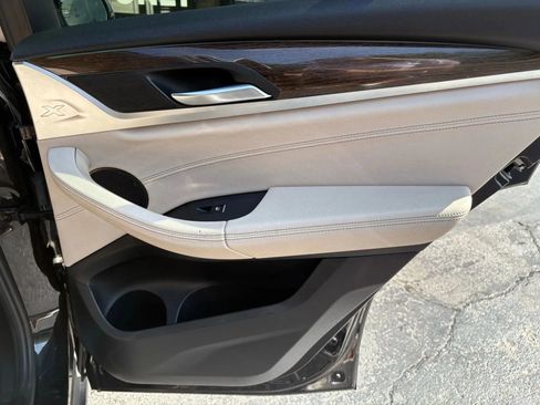 Used 2018 BMW X3 xDrive30i image 17