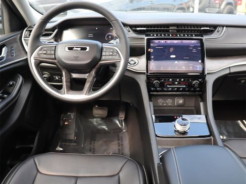 New 2024 Jeep Grand Cherokee L Limited w/ Luxury Tech Group II image 7