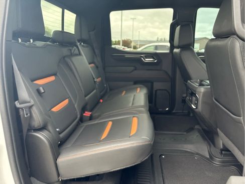 Used 2022 GMC Sierra 1500 AT4 w/ AT4 Preferred Package AWD/4WD image 36