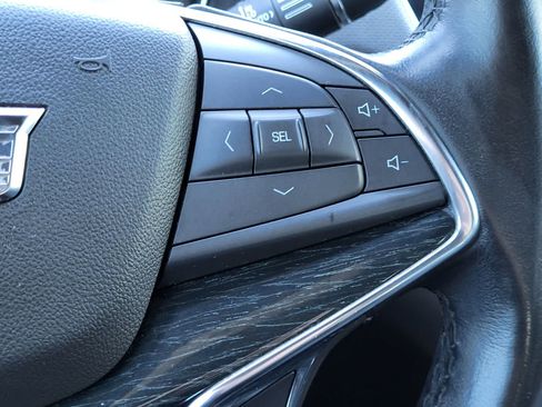 Used 2020 Cadillac XT5 Premium Luxury FWD image 19