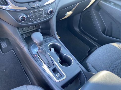 Used 2023 Chevrolet Equinox LT FWD image 38