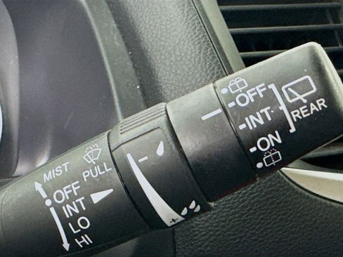 Used 2017 Honda Pilot Touring image 14