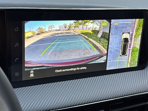 New 2026 Nissan Kicks SR w/ Cold Weather Package image 16