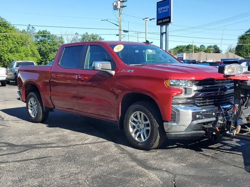 Used 2021 Chevrolet Silverado 1500 LT w/ Z71 Off-Road Package AWD/4WD image 3