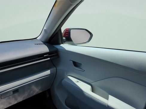 Used 2024 Hyundai Kona SEL FWD image 13