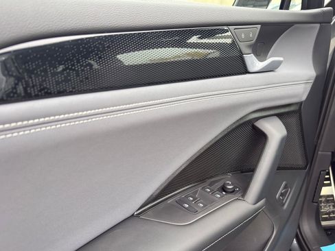 New 2026 Volkswagen Tiguan SE R-Line image 23