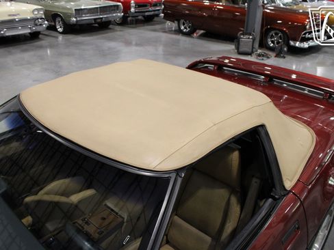 Used 1987 Chevrolet Corvette Convertible image 34