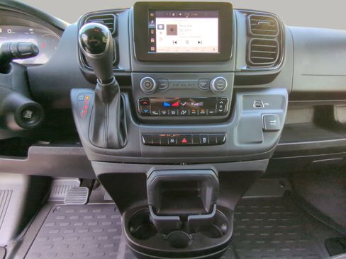 Used 2025 RAM ProMaster 2500 w/ U-Haul Equipment Group FWD image 51