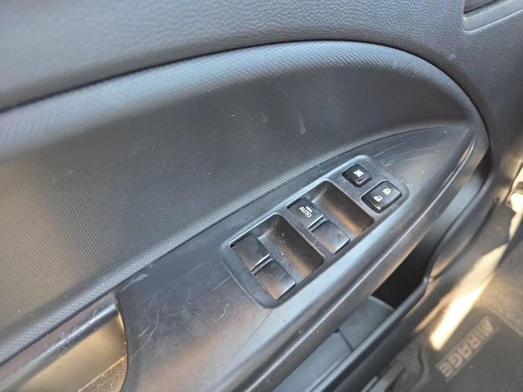 Used 2024 Mitsubishi Mirage ES FWD image 22