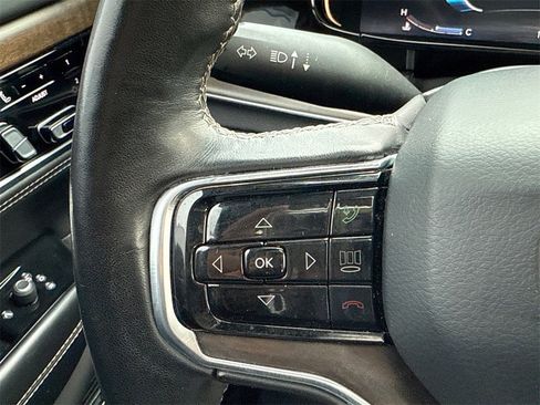 Used 2022 Jeep Grand Wagoneer Series I image 23