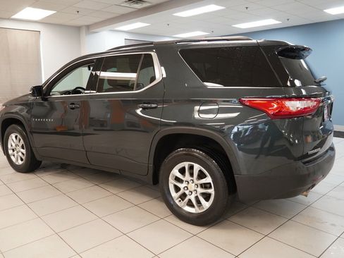 Used 2020 Chevrolet Traverse LT FWD image 7