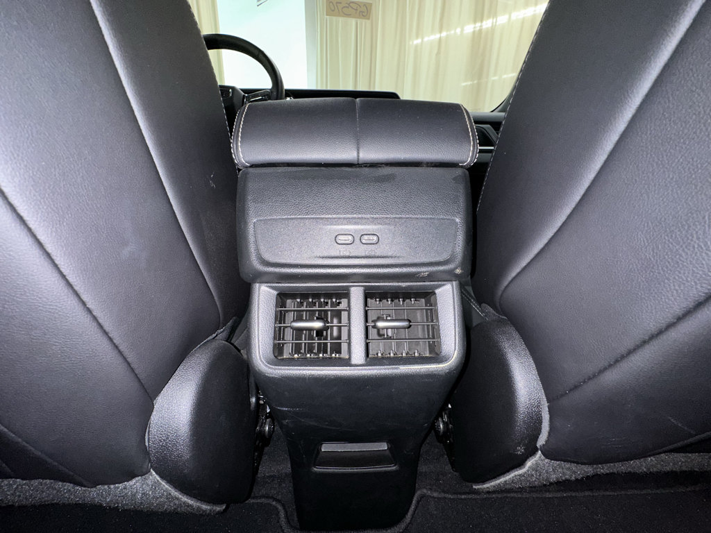 Used 2026 GMC Terrain Elevation w/ Elevation Premium Package FWD image 19