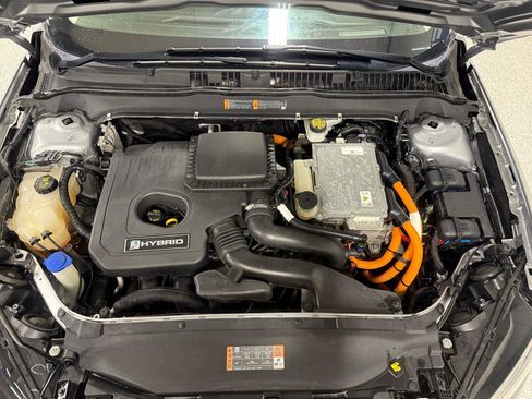 Used 2020 Ford Fusion SE image 20